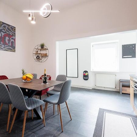 New Shalalaliving Vienna Spacious Home For Family & Friends Eksteriør bilde